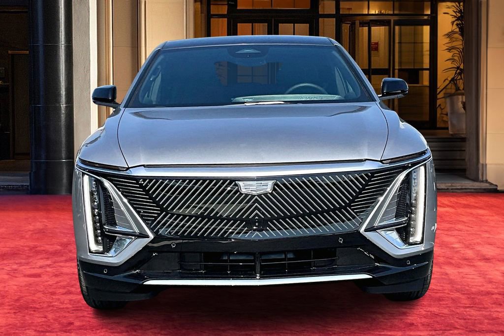 New 2026 Cadillac Lyriq Luxury image 3