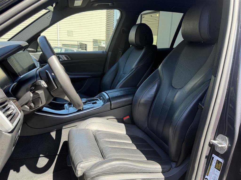 Used 2020 BMW X5 xDrive40i w/ M Sport Package AWD/4WD image 7