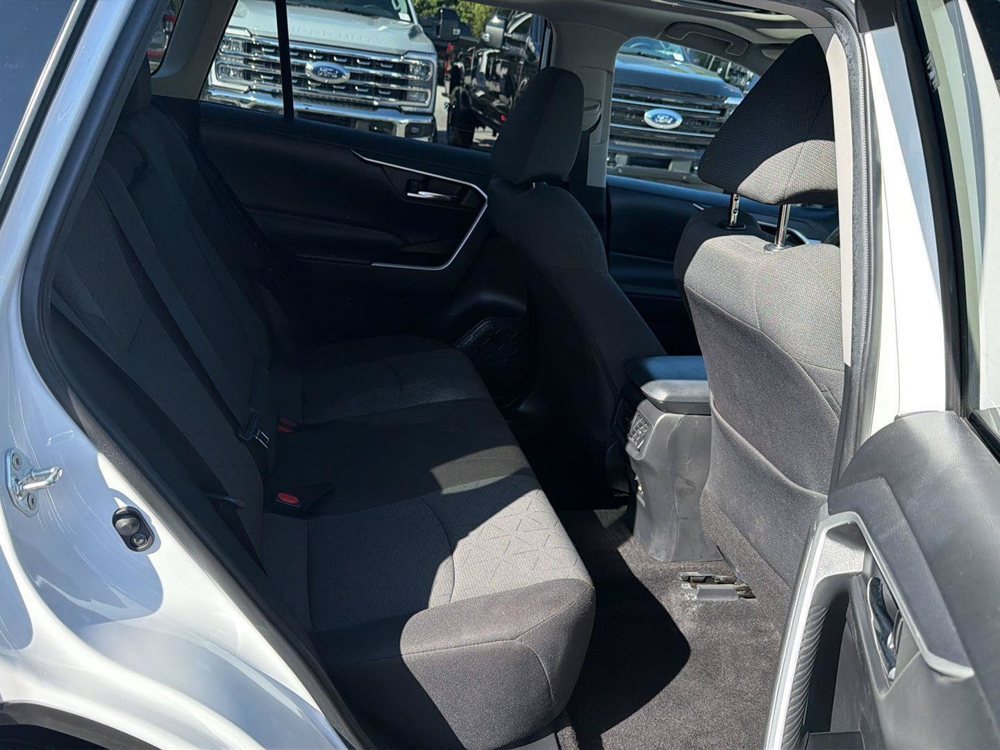 Used 2021 Toyota RAV4 XLE w/ Convenience Package AWD/4WD image 12