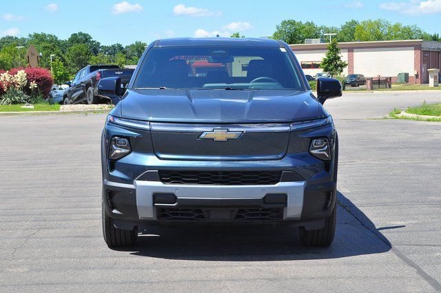 New 2025 Chevrolet Silverado EV LT AWD/4WD image 6