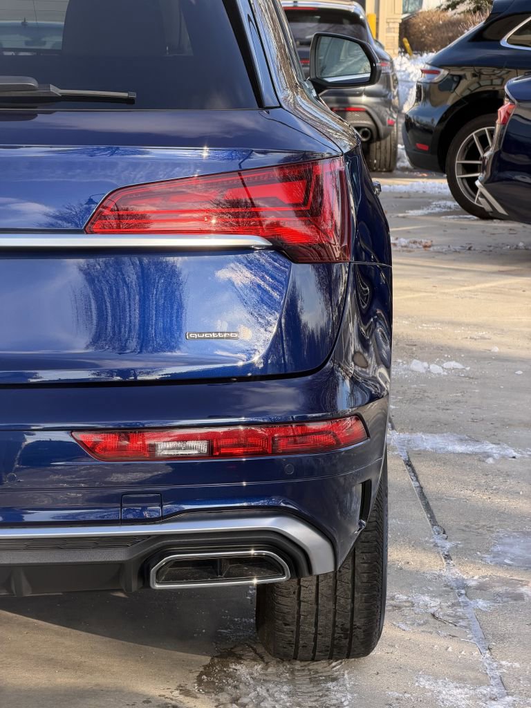 Used 2022 Audi Q5 2.0T Premium w/ Convenience Package image 24