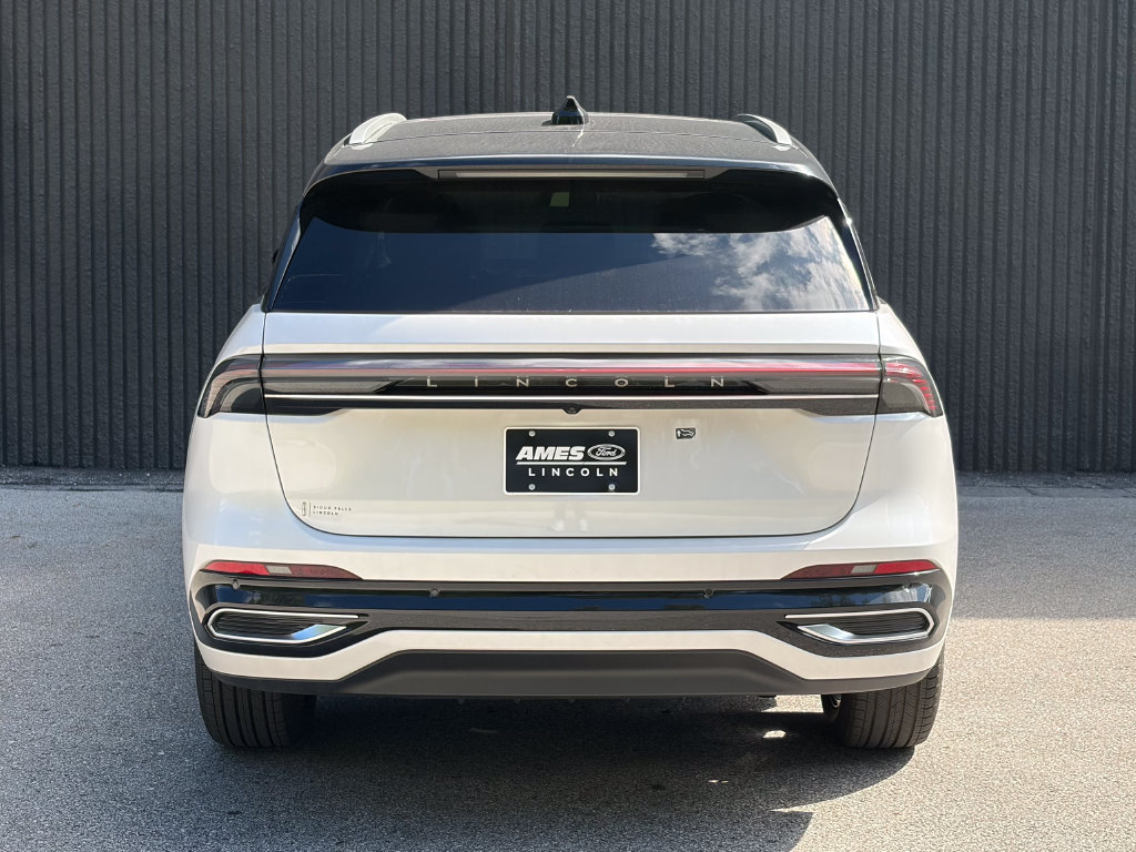 New 2026 Lincoln Nautilus Reserve AWD/4WD image 6