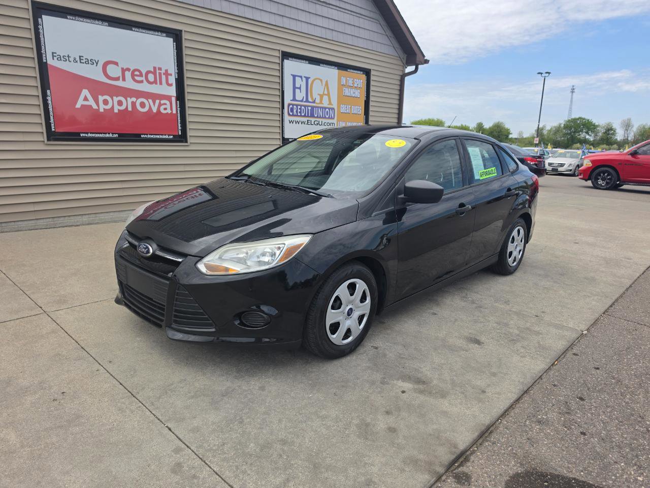 Used 2013 Ford Focus S FWD image 2