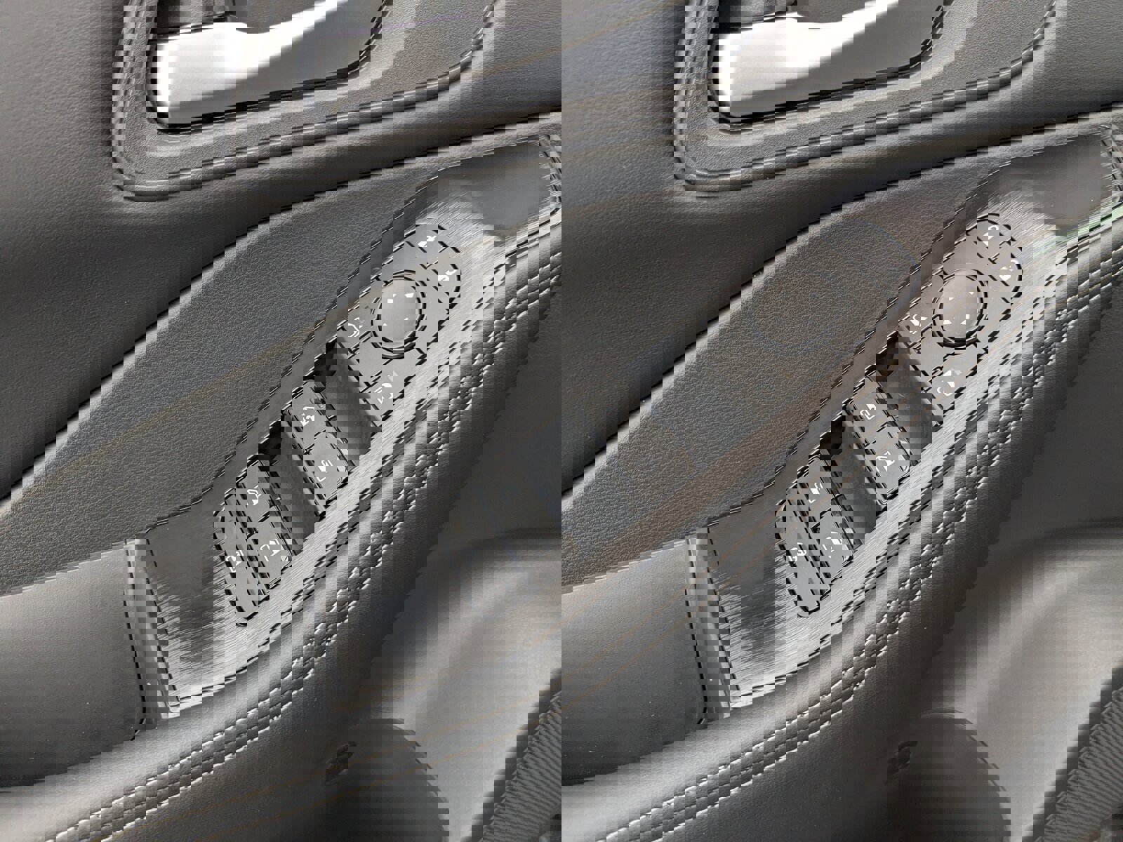 New 2026 Nissan Rogue SV image 14