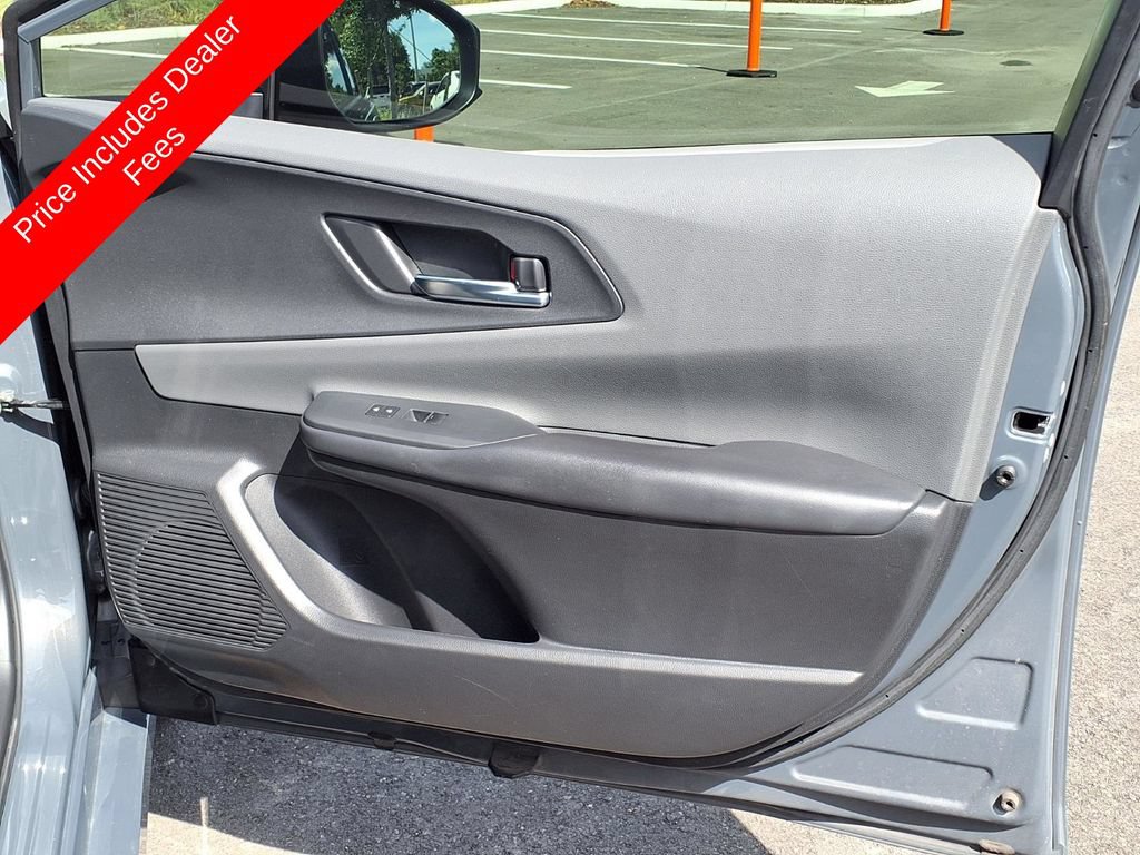 Used 2023 Toyota Prius XLE FWD image 11