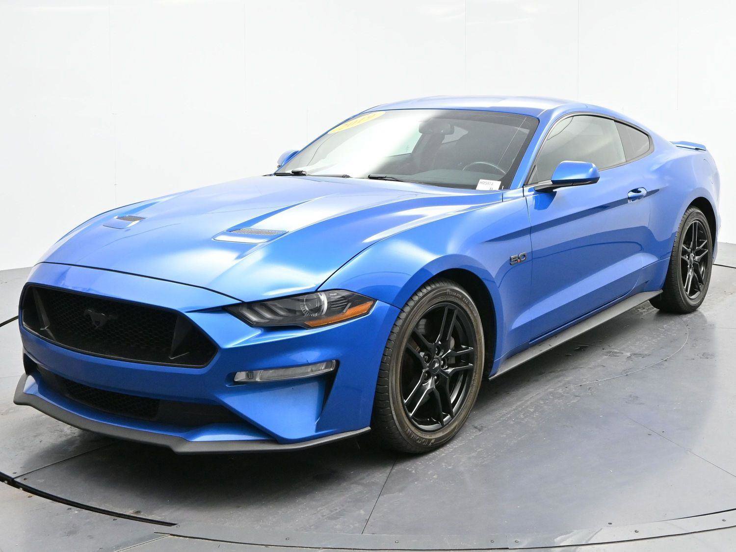 Used 2019 Ford Mustang GT RWD image 3