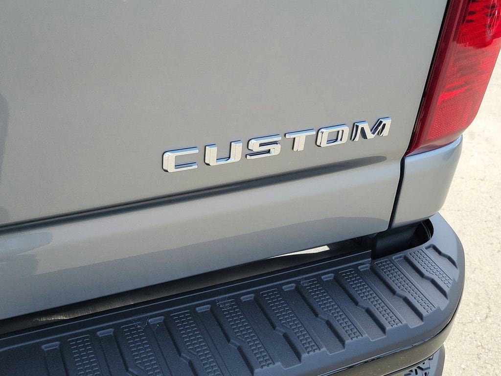 New 2026 Chevrolet Silverado 2500 Custom w/ Custom Value Package AWD/4WD image 21