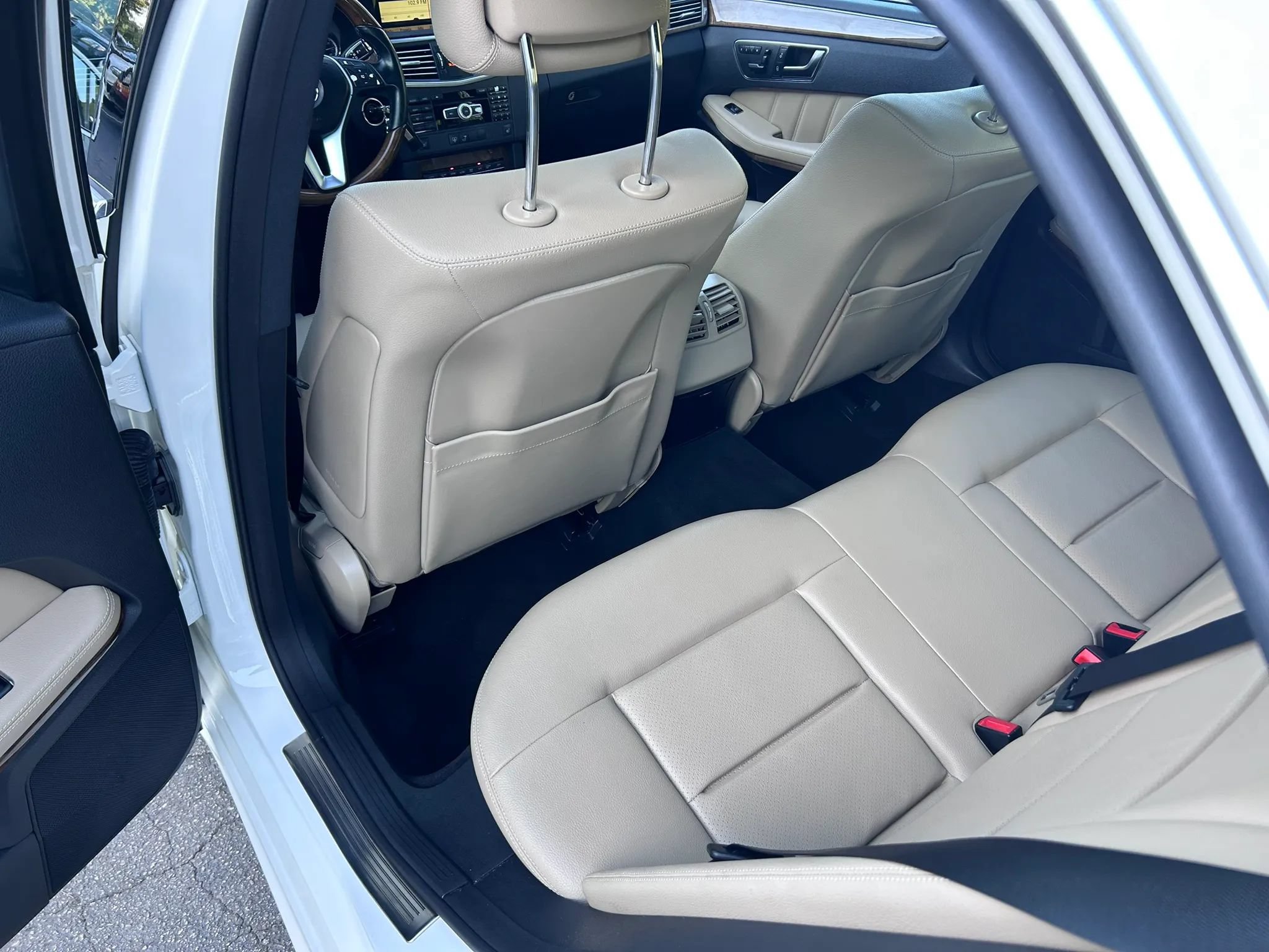 Used 2012 Mercedes-Benz E 350 Sedan image 35