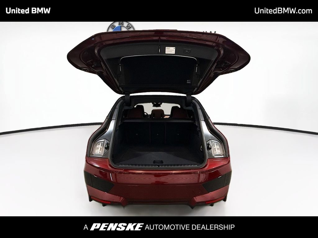 Used 2023 BMW iX xDrive50 w/ Sport Package image 14