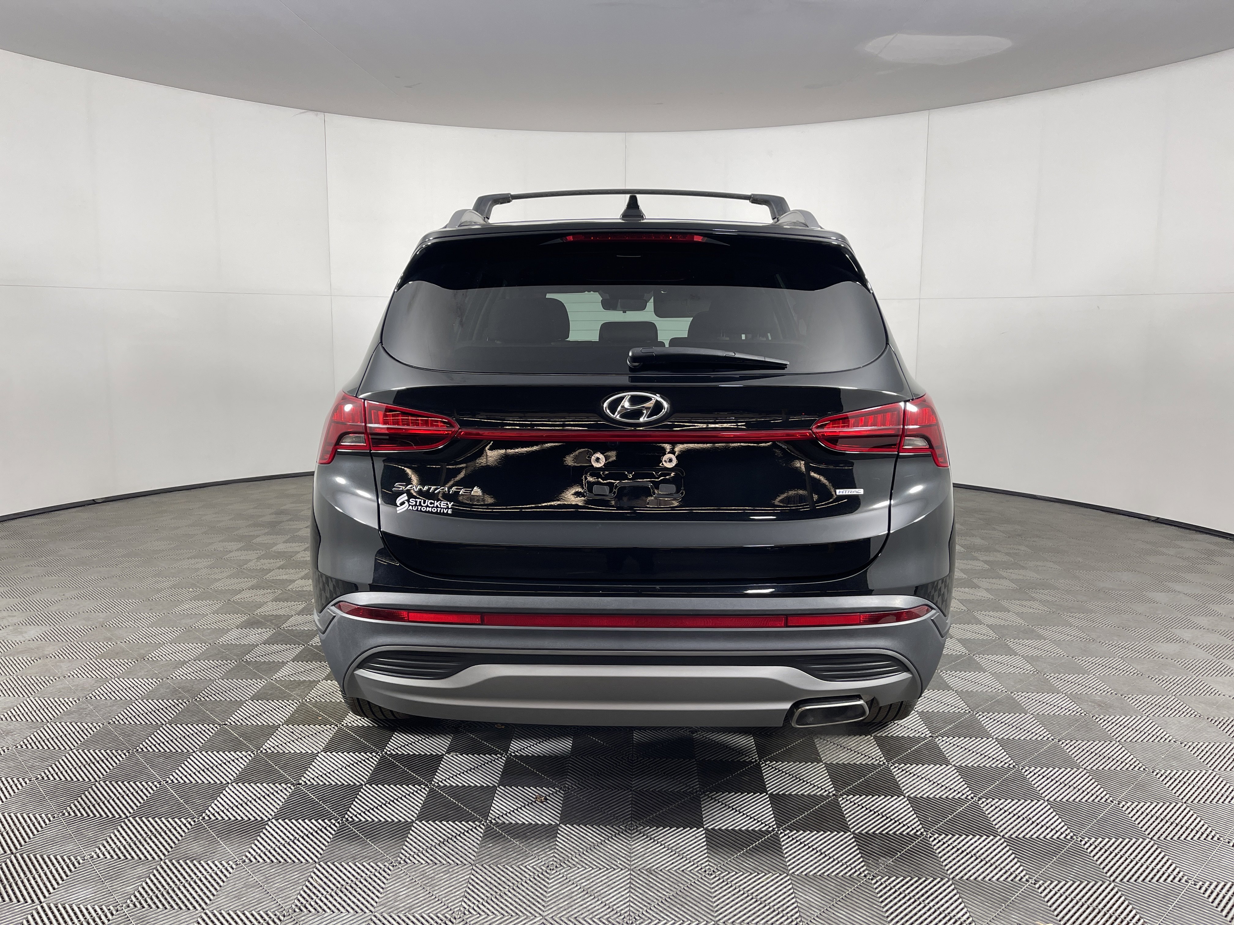 Used 2023 Hyundai Santa Fe SEL image 4