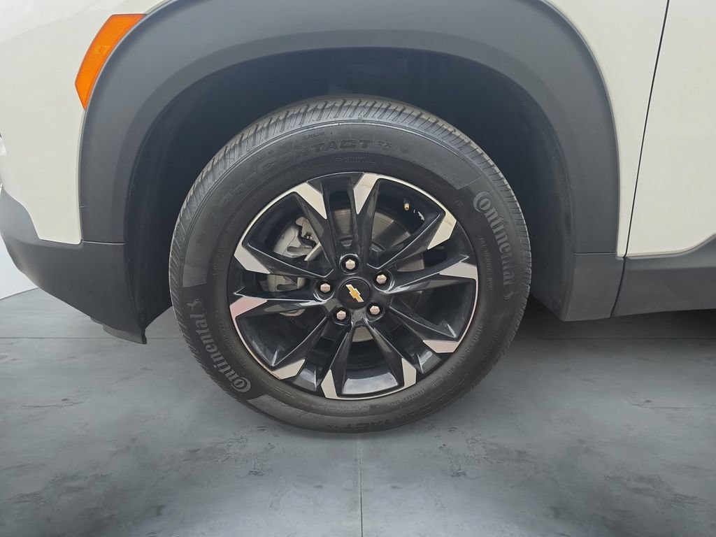Used 2023 Chevrolet TrailBlazer LT FWD image 14