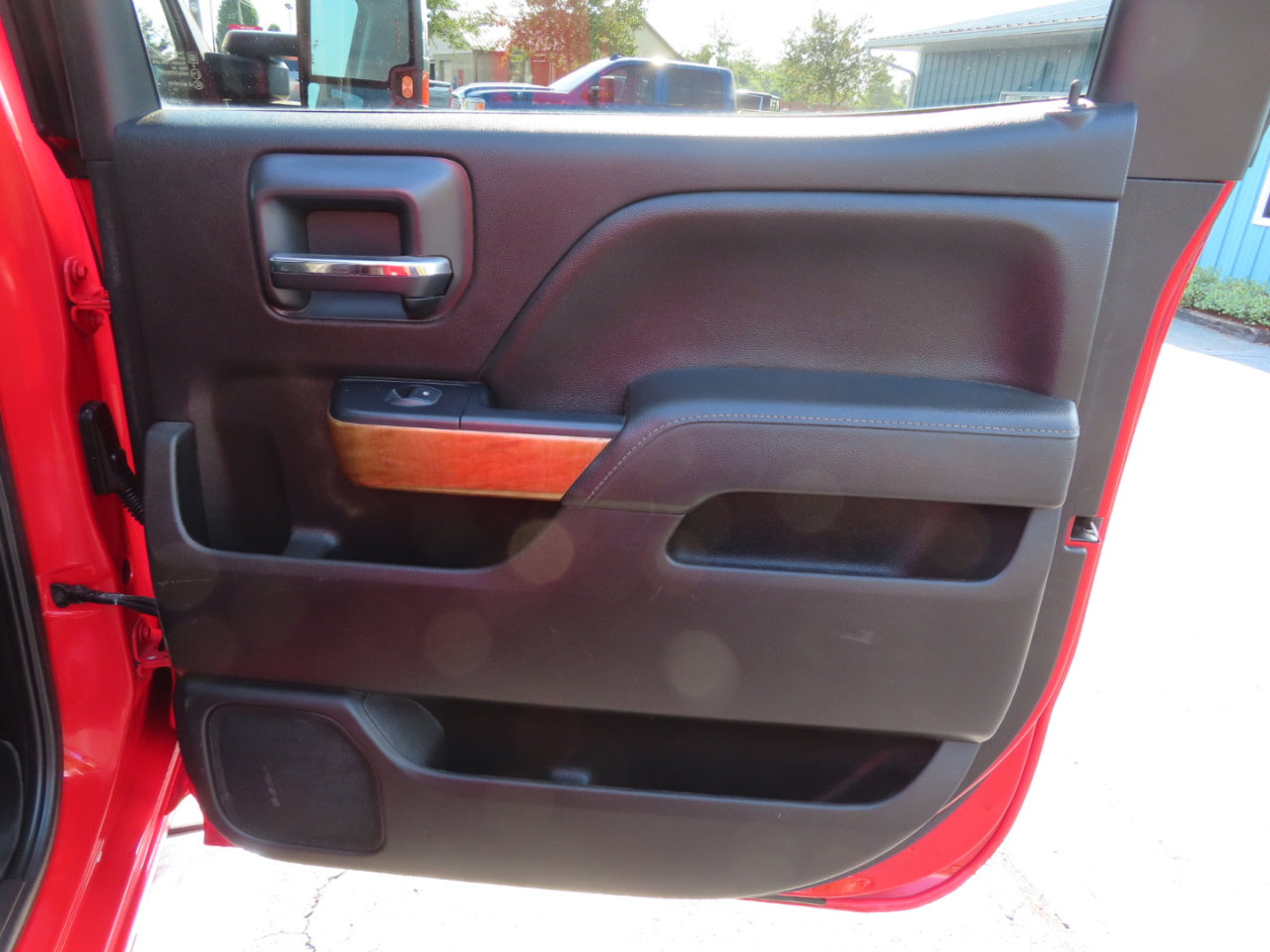 Used 2018 Chevrolet Silverado 2500 LTZ w/ Duramax Plus Package image 43