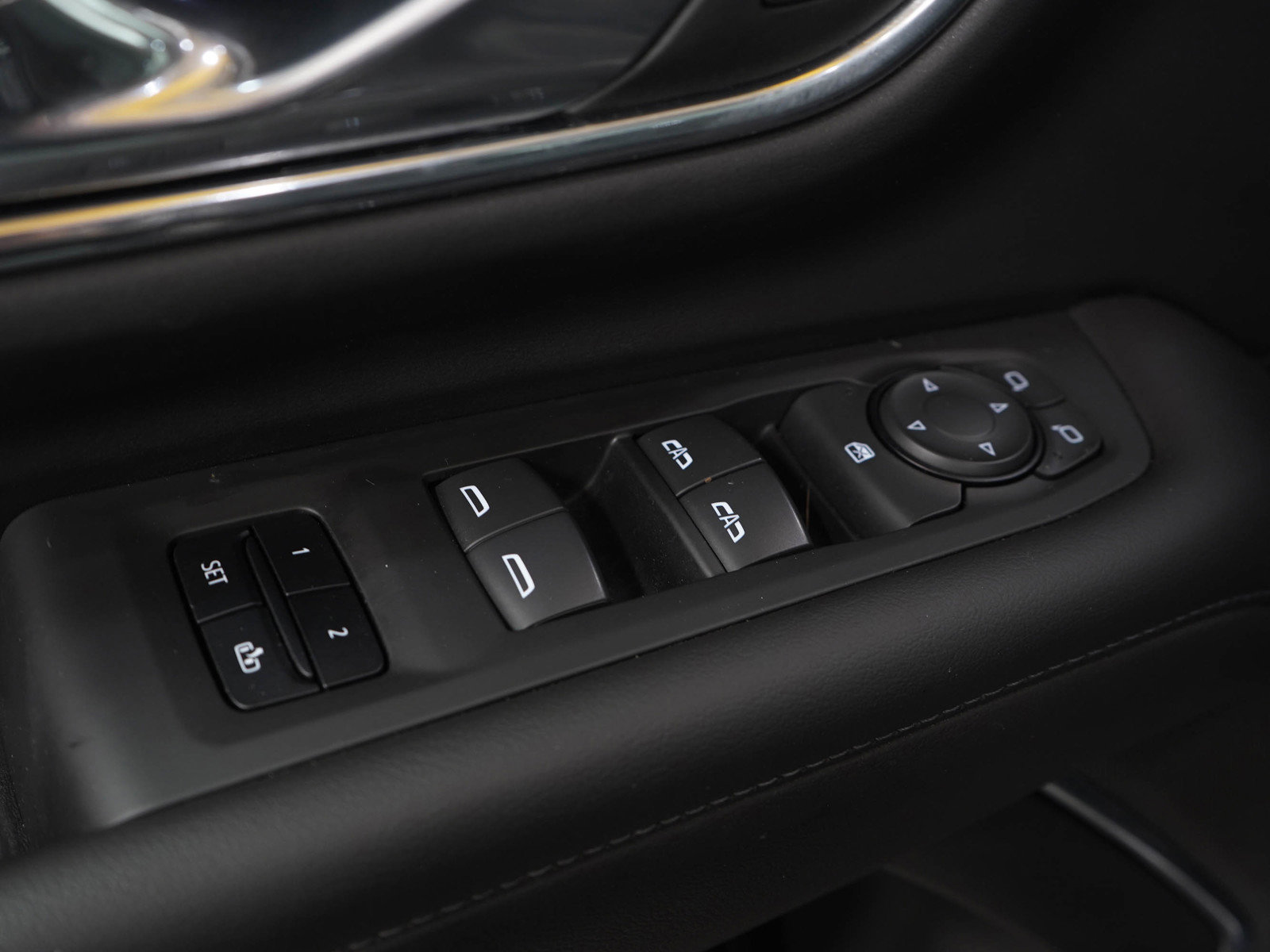 Used 2023 Chevrolet Suburban LT image 23