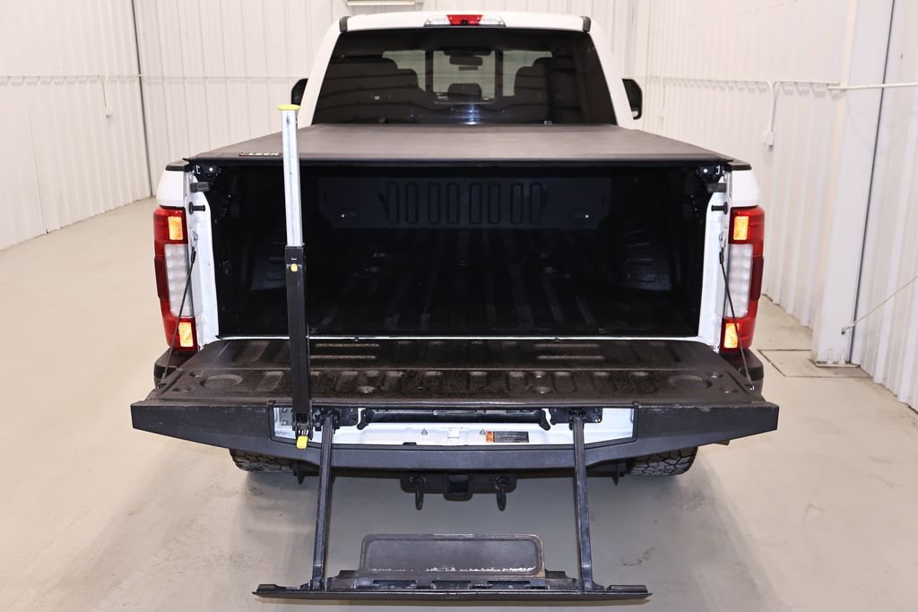 Certified 2017 Ford F350 4x4 Crew Cab Super Duty image 45