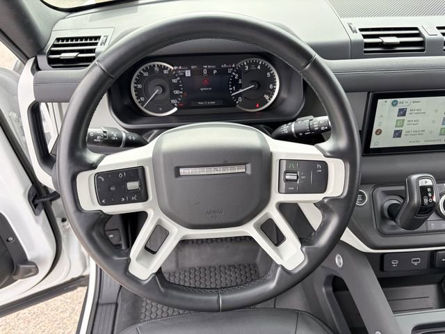 Used 2023 Land Rover Defender 90 SE image 8