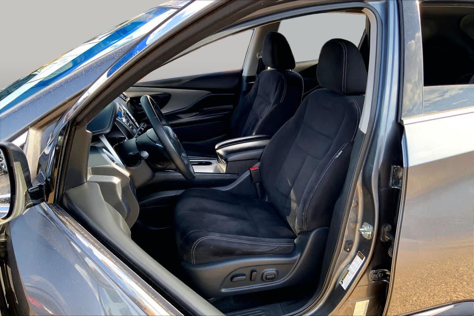 Used 2019 Nissan Murano SV FWD image 8