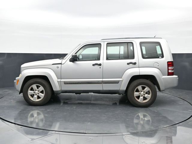 Used 2011 Jeep Liberty Sport AWD/4WD image 4