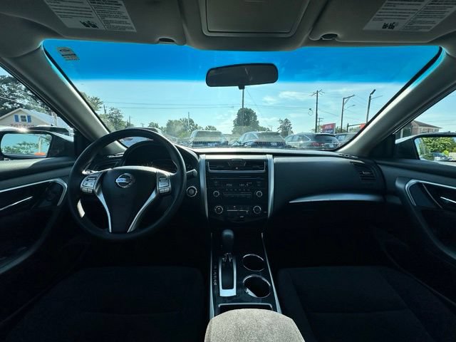 Used 2013 Nissan Altima 2.5 S FWD image 20