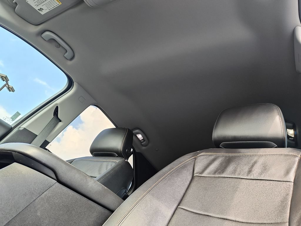 Used 2021 Chevrolet Equinox Premier FWD image 24