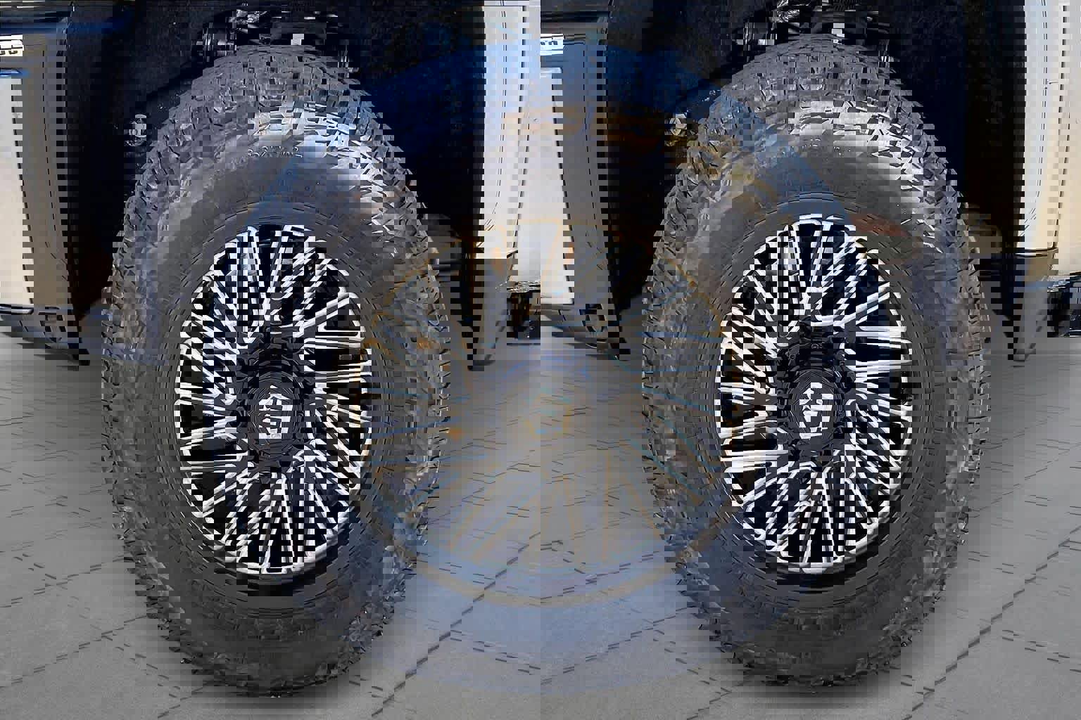 Used 2024 GMC Sierra 2500 AT4 w/ AT4 Premium Plus Package image 10