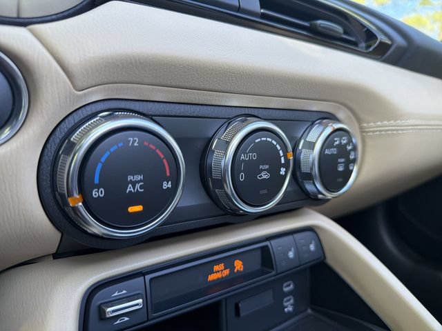 New 2026 MAZDA MX-5 Miata Club w/ Interior Package RWD image 19