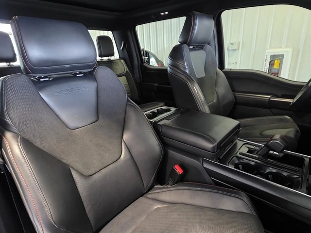 Used 2025 Ford F150 Raptor AWD/4WD image 25