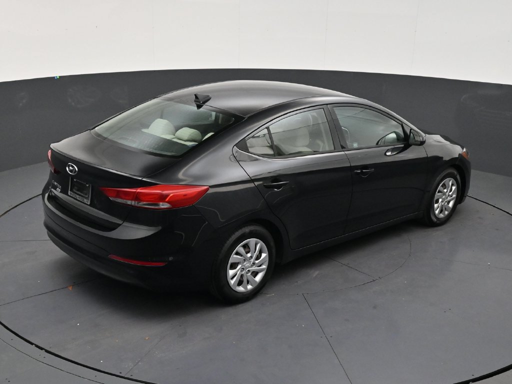 Used 2017 Hyundai Elantra SE FWD image 15