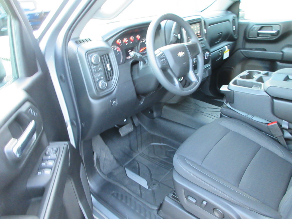New 2026 Chevrolet Silverado 1500 Custom w/ Turbomax Blackout Package AWD/4WD image 13
