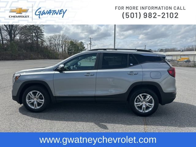 Used 2023 GMC Terrain SLE w/ Driver Convenience Package image 8