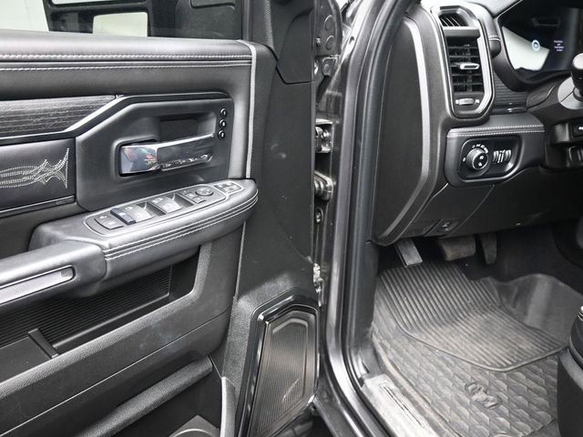 Used 2024 RAM 2500 Limited image 14