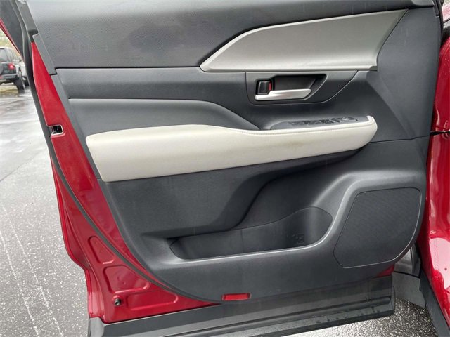 Used 2025 Toyota Grand Highlander FWD image 18
