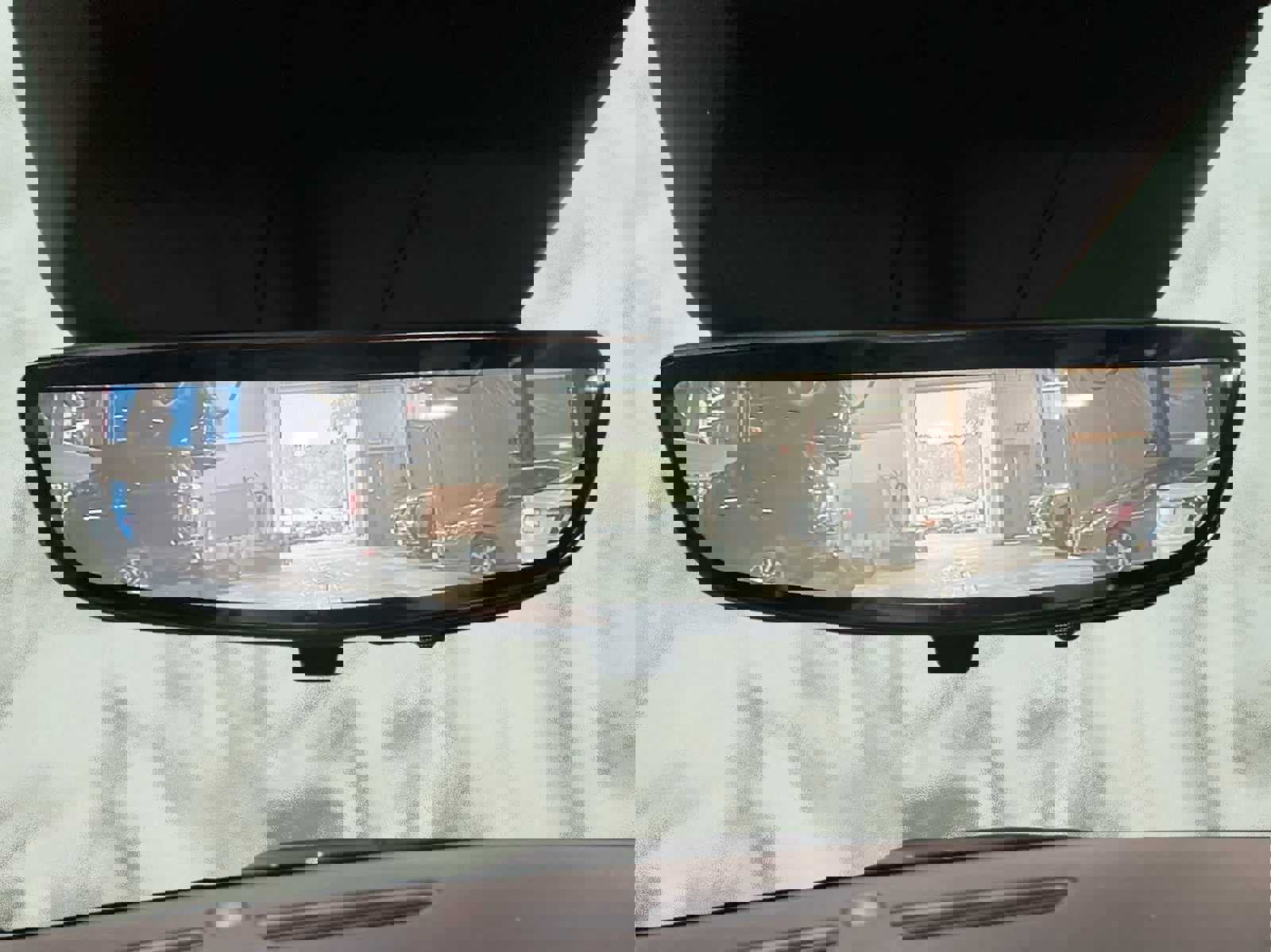 Used 2022 Cadillac Escalade ESV Sport w/ Touring Package image 12