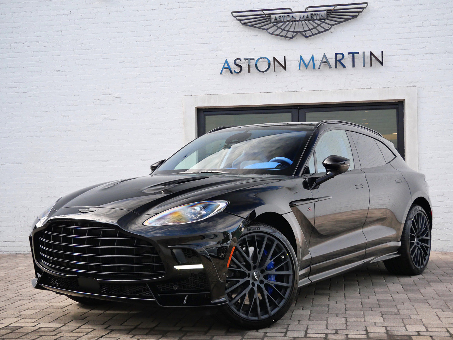 New 2026 Aston Martin DBX S AWD/4WD image 17