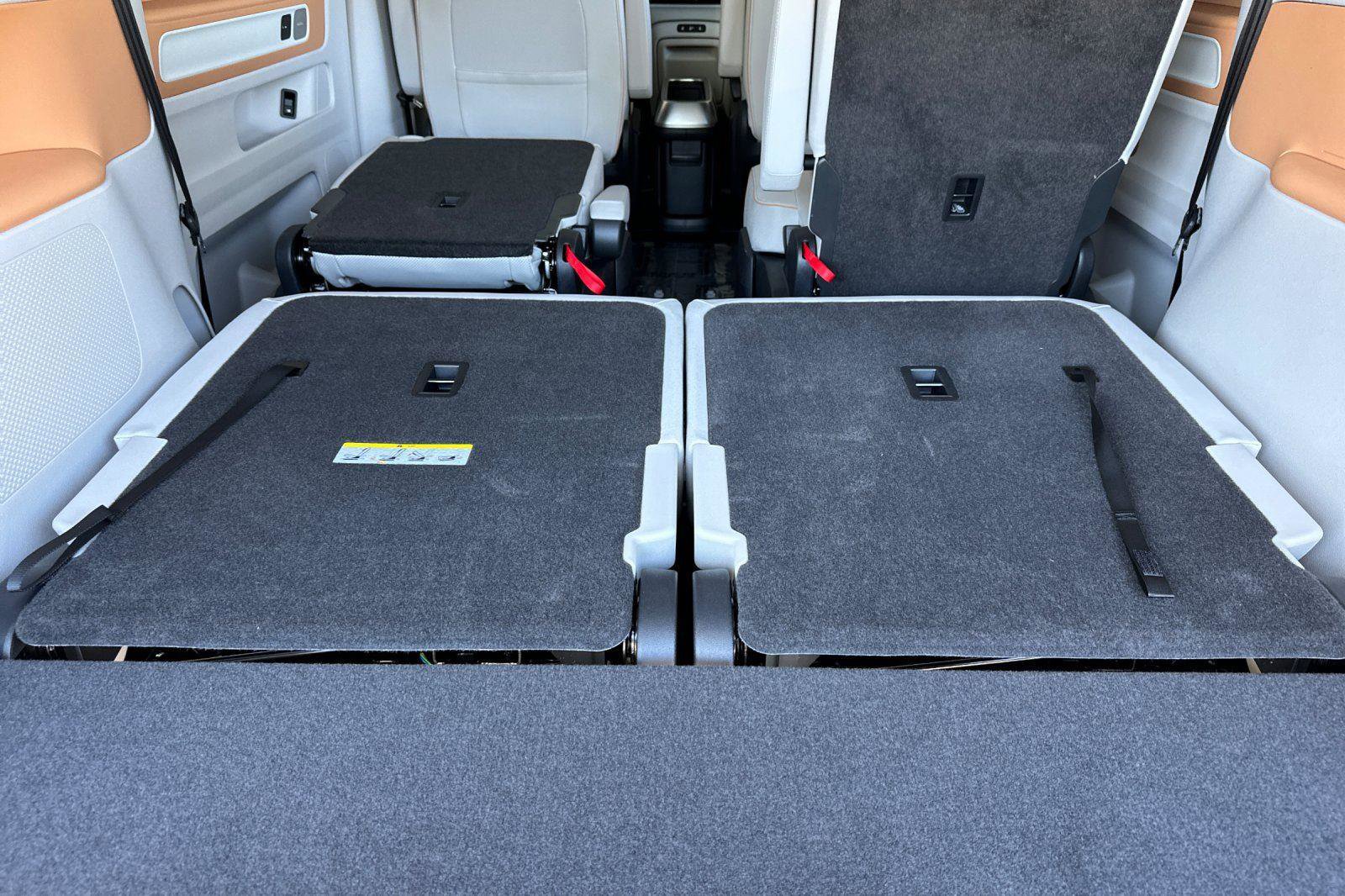 New 2025 Volkswagen ID. Buzz 1st Edition image 15