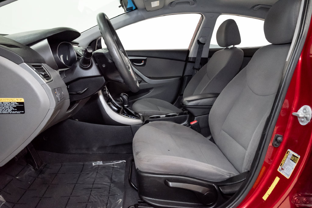 Used 2014 Hyundai Elantra SE w/ Option Group 02 FWD image 12