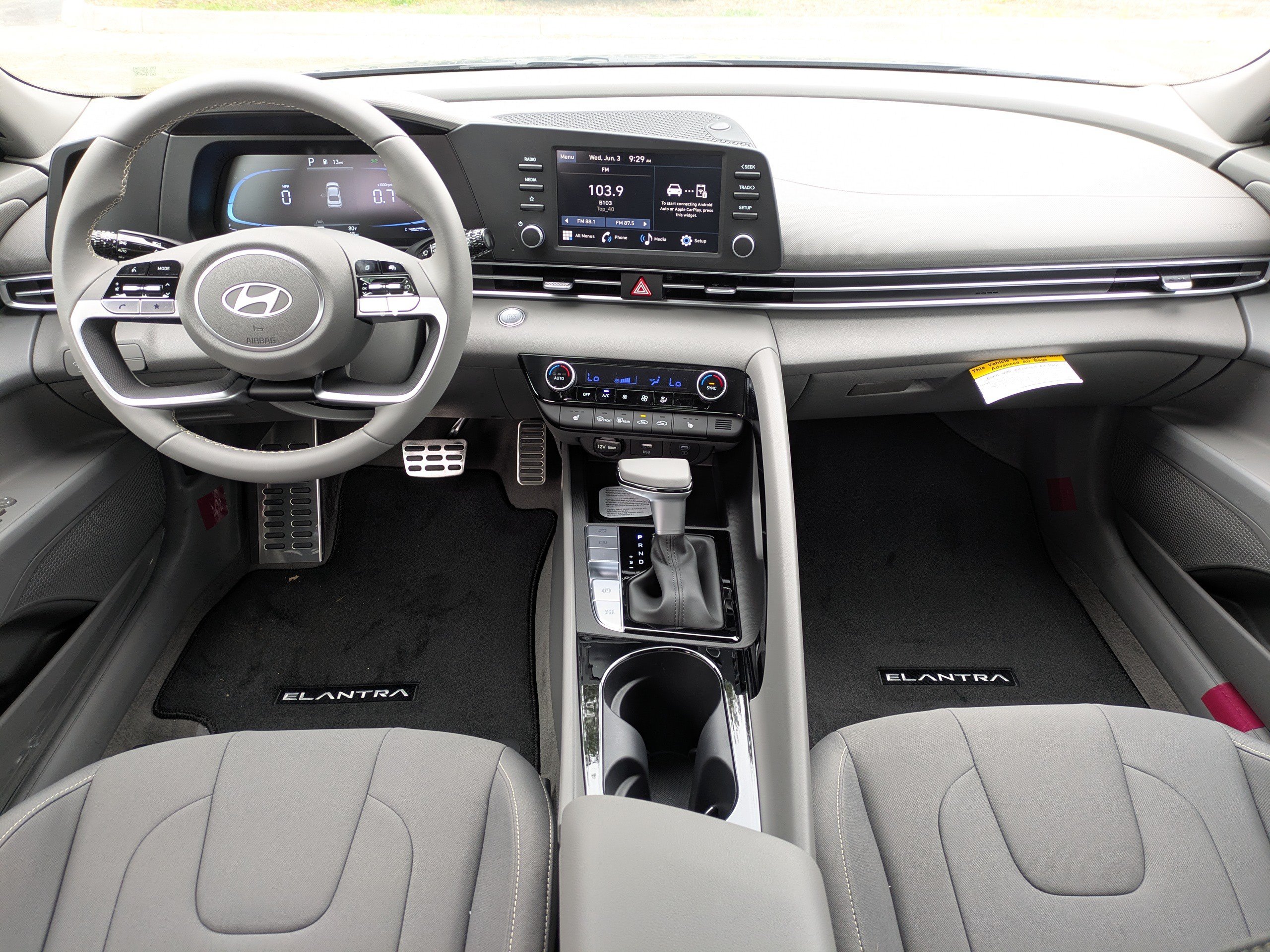 New 2026 Hyundai Elantra SEL Sport Premium FWD image 15