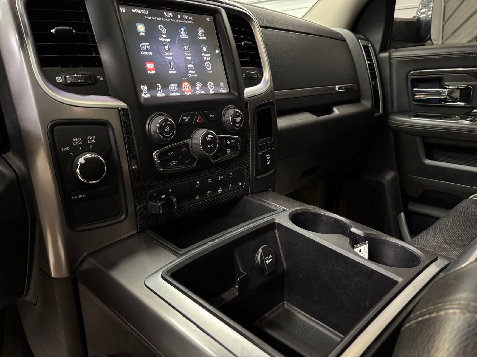 Used 2015 RAM 3500 Laramie Longhorn image 18