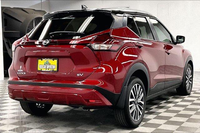 Used 2024 Nissan Kicks SV FWD image 12