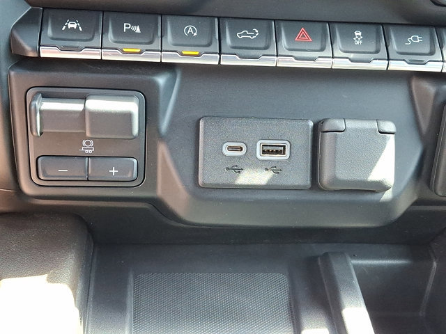 Used 2020 GMC Sierra 1500 Denali w/ Technology Package AWD/4WD image 28