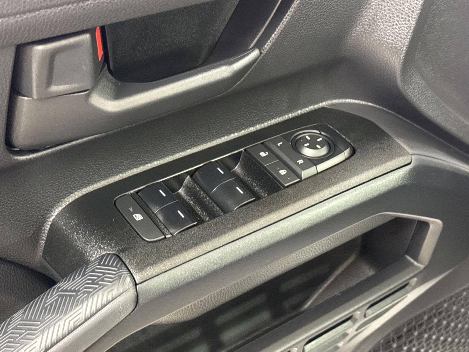 Used 2025 Toyota 4Runner SR5 image 19