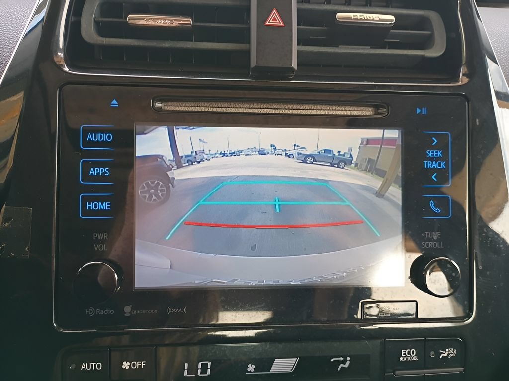 Used 2017 Toyota Prius Three w/ Advanced Technology Package FWD image 4