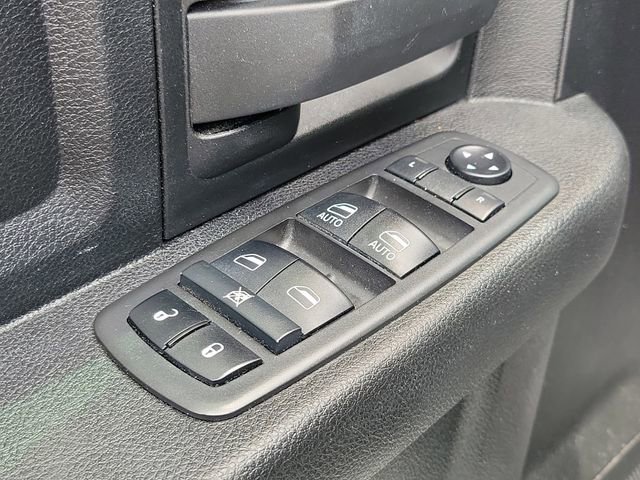 Used 2021 RAM 2500 Tradesman w/ Chrome Appearance Group AWD/4WD image 18