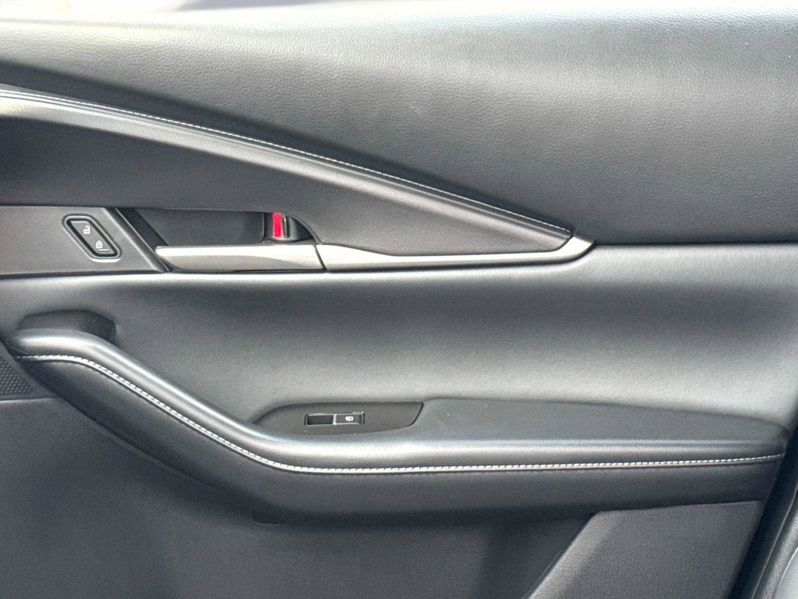 Certified 2025 MAZDA CX-30 AWD 2.5 S w/ Select Sport Pkg image 18