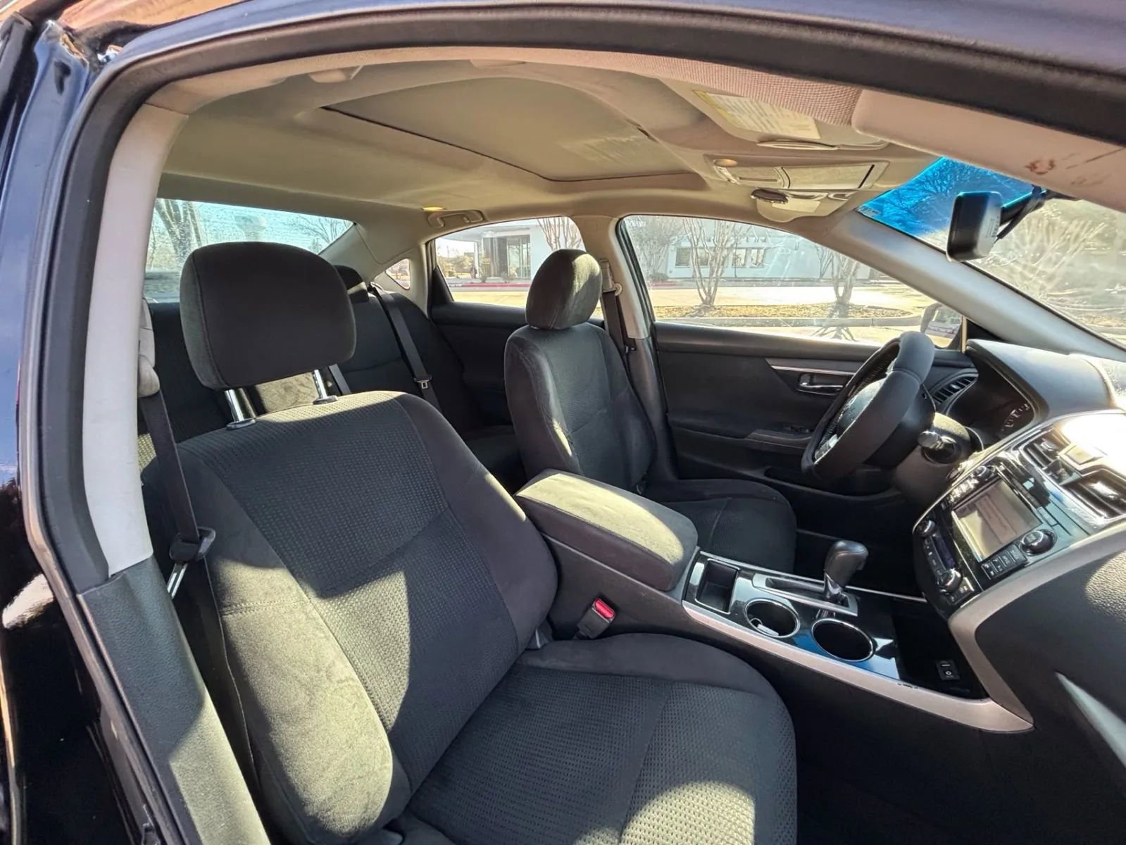 Used 2014 Nissan Altima 2.5 SV w/ Convenience Package FWD image 18
