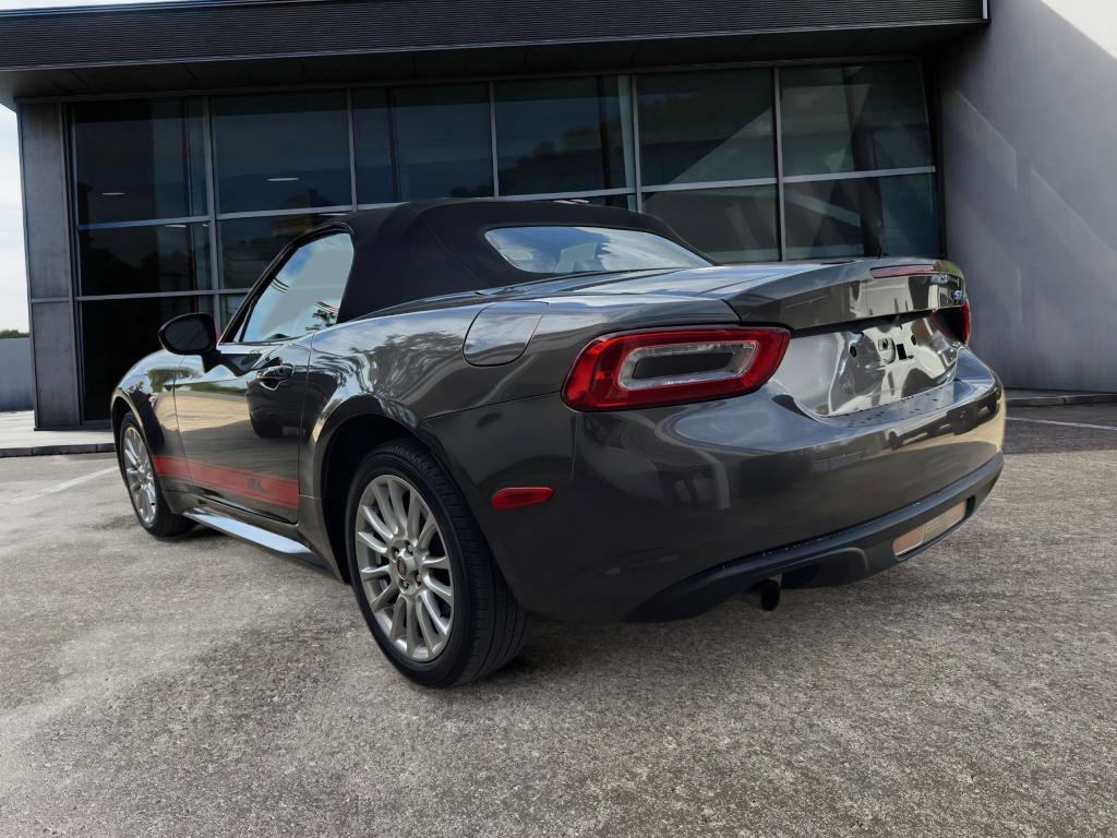 Used 2018 FIAT 124 Spider Classica w/ Technology Group image 5