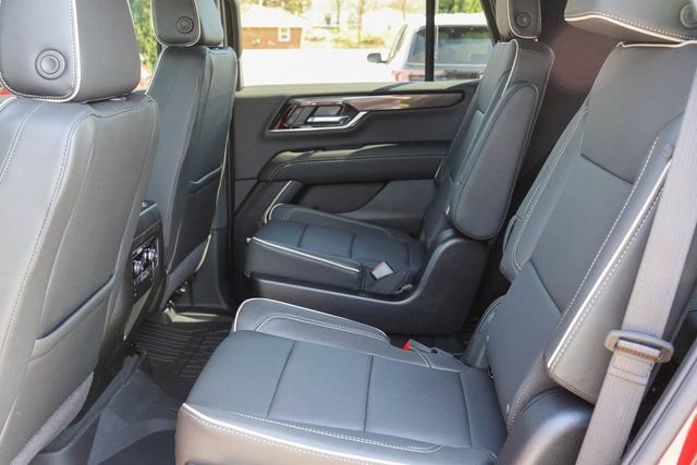 New 2026 GMC Yukon Elevation image 15