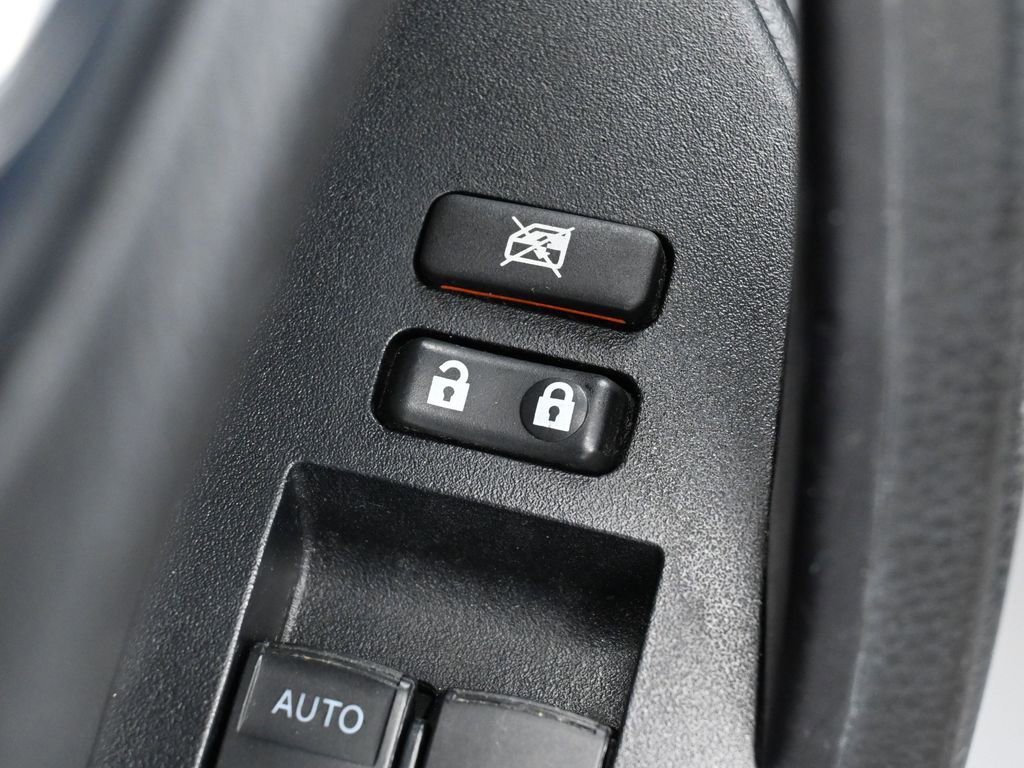 Used 2017 Toyota Corolla SE w/ SE Premium Package image 11