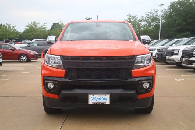 Used 2022 Chevrolet Colorado LT w/ LT Convenience Package AWD/4WD image 3