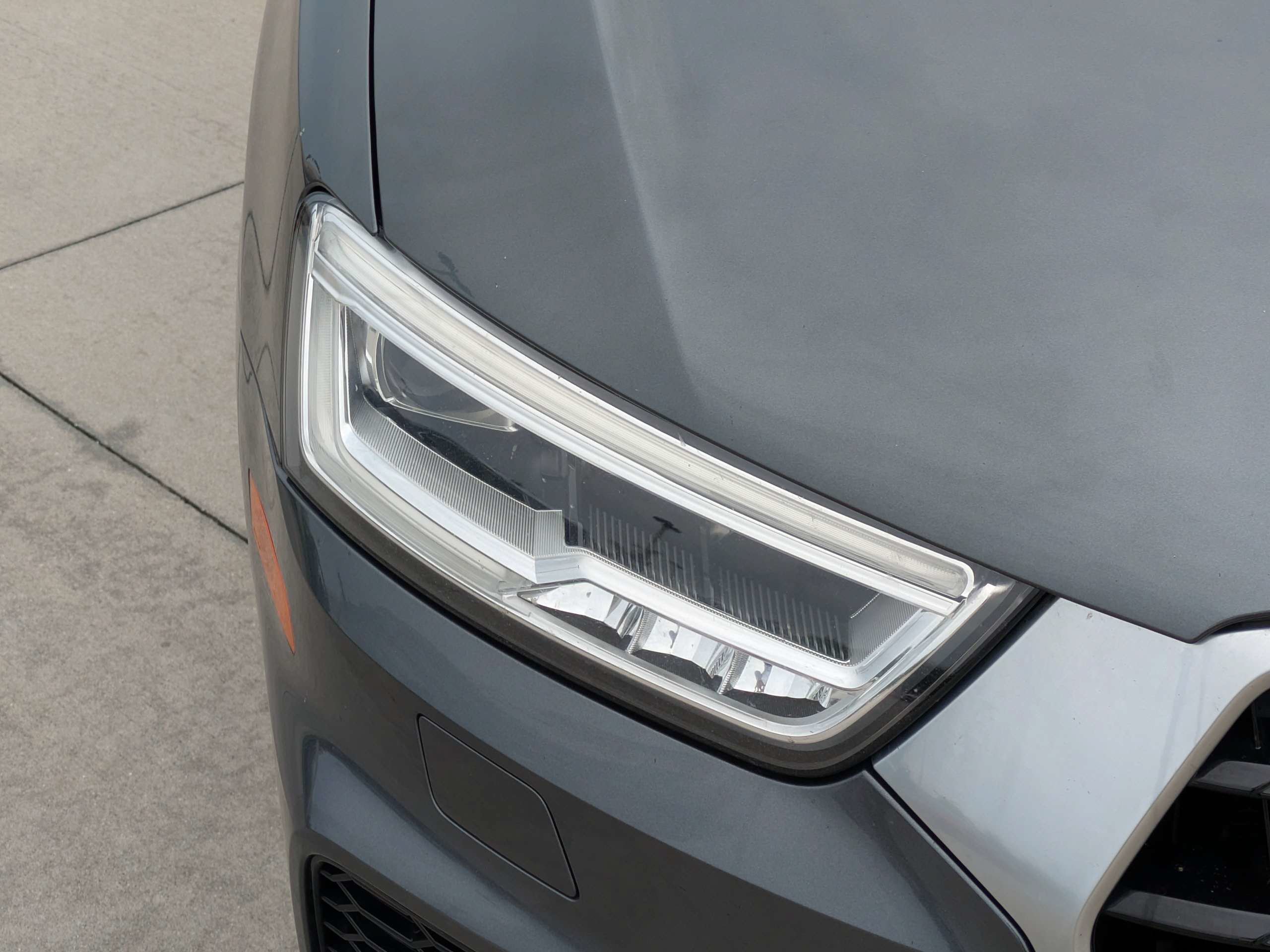 Used 2018 Audi Q3 2.0T Premium Plus AWD/4WD image 7