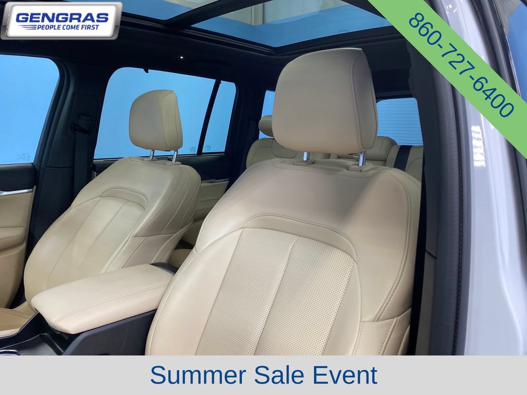 Used 2024 Jeep Grand Cherokee Limited w/ Luxury Tech Group II AWD/4WD image 9